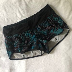 Lululemon speed short size 8